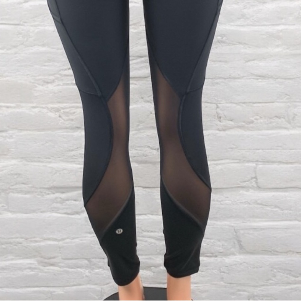Lululemon Athletica Black mesh panel 7/8 length tights Leggings - Picture 3 of 7